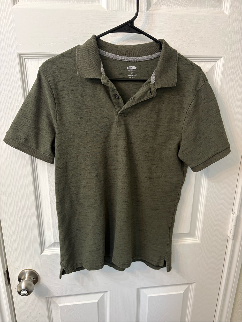 Old Navy Men’s Olive Polo — Short Sleeve Classic